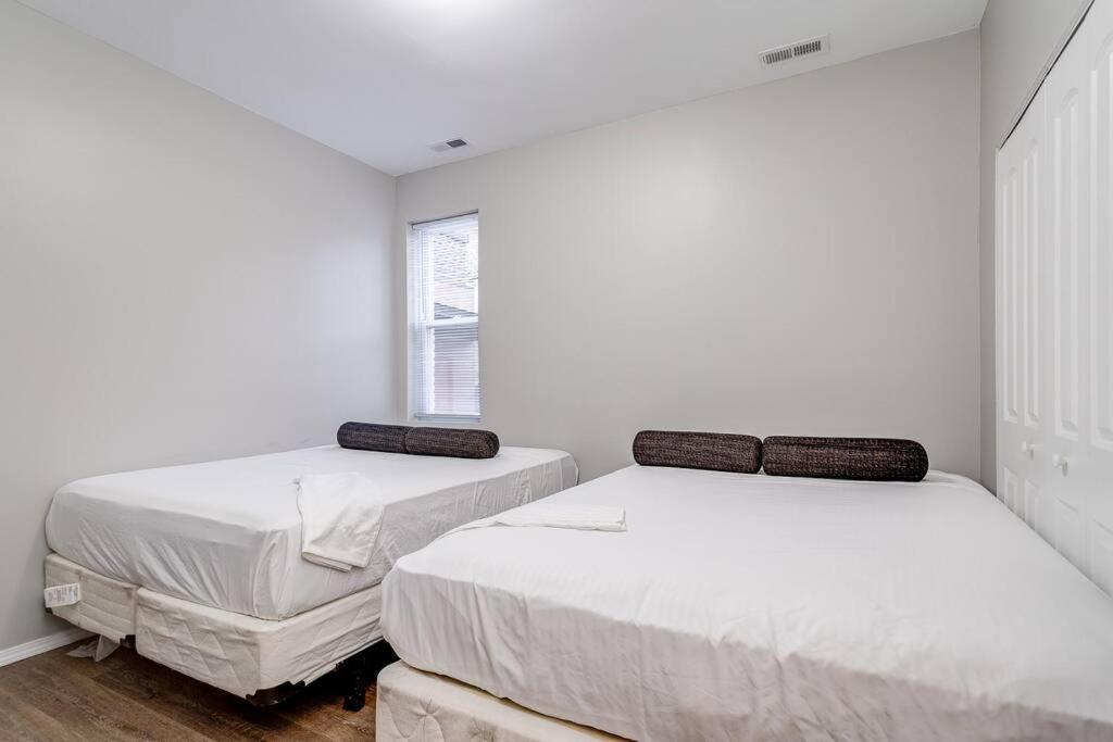 Suite 2 On Southport 4 Queen Beds Chicago Eksteriør billede